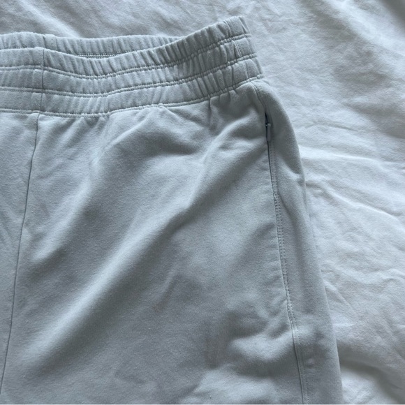 Babaton (Aritzia) Leisure Jogger - Picture 4 of 5